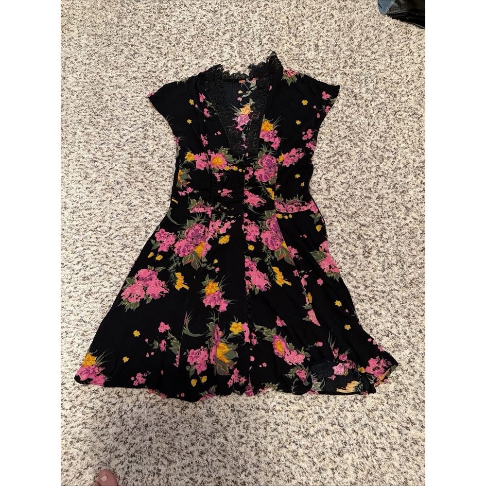 Free The People Short Size 2 Dress Black Floral Button Front Viscous V-neckline